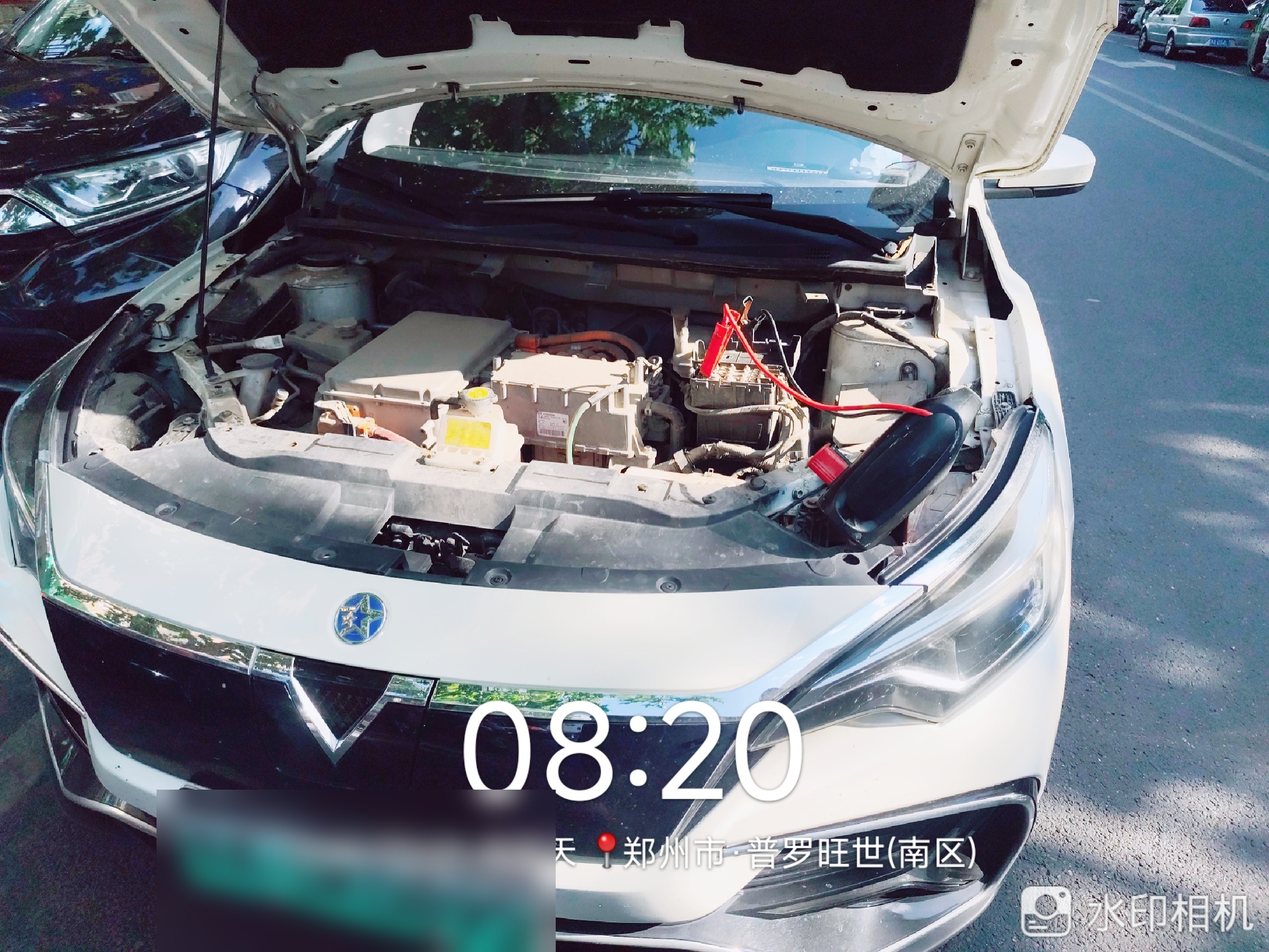 兔师傅郑州普罗旺世电瓶亏电救援(图1)